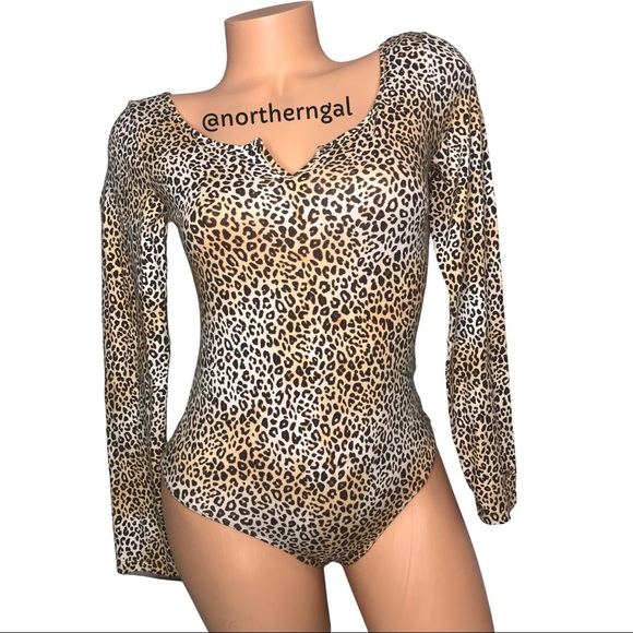 Victoria's Secret Pink Long Sleeve Leopard Print Bodysuit - Picture 3 of 12
